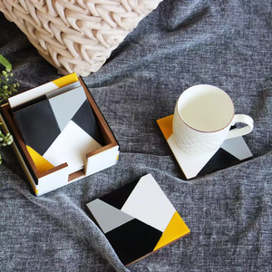 Posavasos de Resina Epoxi y Madera Hechos a Mano por NEHA ENTERPRISES, Posavasos Decorativos de Madera para Decoración Moderna del Hogar - Product Image 1
