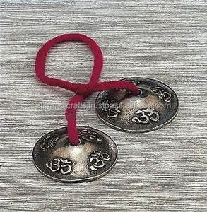 Campana Tingsha de Bronce Sagrado con Tono Armónico para Ceremonias Espirituales y Uso en el Altar - Product Image 5