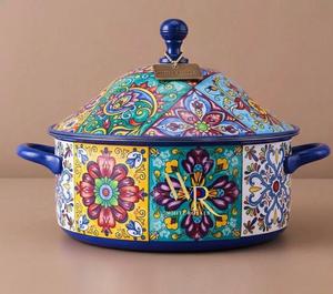 Casserole en émail de haute qualité à motif floral avec couvercle, approvisionnement en gros, fabricant OEM d'ustensiles de cuisine, chauffe-plats pour le marché du Moyen-Orient - Product Image 5