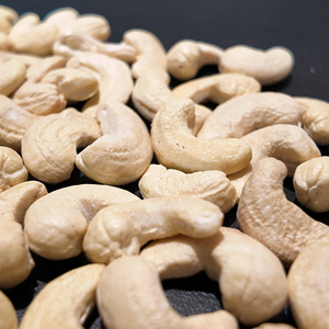 Noix de cajou brutes de qualité WW240, naturelles et séchées, adaptées à l'exportation mondiale - Product Image 2