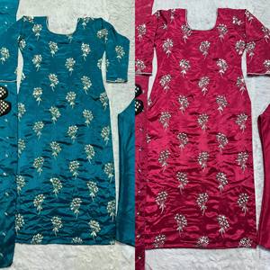 Traje de tres piezas de diseñador Chinon para mujer, talla 46, top largo bordado, pantalón interior de microalgodón pesado, completamente cosido, antiarrugas. - Product Image 5