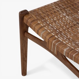 Silla de comedor premium de teca con asiento de mimbre natural – Silla de madera de estilo escandinavo para restaurante, interior de cafetería - Product Image 6