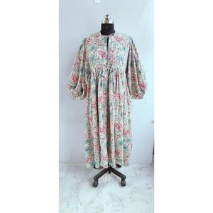 Robe midi élégante bohème multicolore à fleurs, faite à la main en coton, avec col à nouer et imprimé ethnique, robe décontractée - Product Image 1