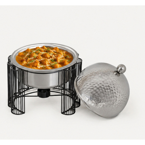 Plat de service rond exclusif en acier inoxydable martelé avec support en treillis métallique noir pour buffet - Product Image 5