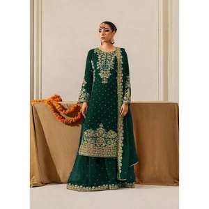 Conjunto de Traje de Fiesta de Gasa Talla XL con Detalles de Codificación y Secuencia, con Remaches y Moti - Product Image 1