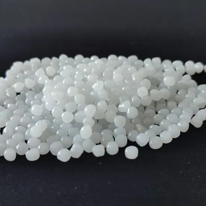 Granulés de polyéthylène haute densité (HDPE) de qualité supérieure pour le soufflage de contenants et les solutions d'emballage industriel - Product Image 1