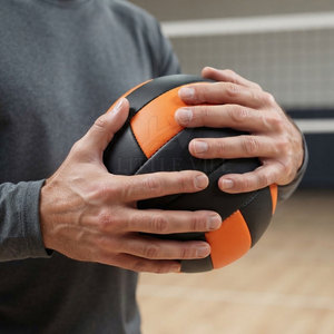 Ballon de volley-ball moderne en PVC, durable, léger, professionnel, avec surface antidérapante pour les activités scolaires et les clubs - Product Image 3