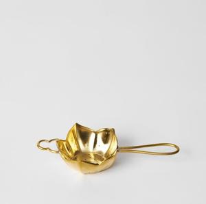 Hot selling decorative brass <b>tea</b> strainer premium metal <b>tea</b> filter loose leaf <b>tea</b> <b>infuser</b> stylish kitchen <b>tea</b> accessory trendy - Product Image 3