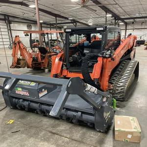 Venta al por mayor: Trituradora de vegetación densa para minicargadora diésel Kubota con movimiento sobre orugas, garantía de 5 años, PLC HYDAC, robusta. - Product Image 1