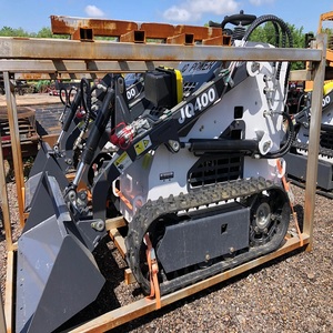Chargeuse compacte sur chenilles JQ Power de qualité supérieure au meilleur prix avec moteur Cummins haute performance et puissance hydraulique élevée - Product Image 4