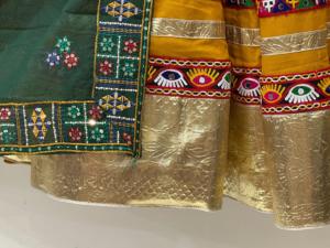 Conjunto de Chaniya Choli de Algodón con Bordado de Espejo para Mujer, Falda Lehenga Tradicional con Dupatta para Vestimenta Étnica Festiva - Product Image 3