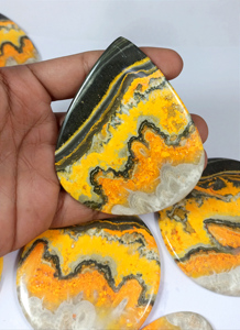 Radha Arts - Cabujón Pulido de Jaspe Abeja Natural de la India, con Patrón Amarillo, de Rajasthan, para la Elaboración de Joyas - Product Image 3