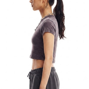 Low MOQ Best Sale Women T-Shirts Short Sleeve Solid Color Unique Design Women T-Shirts For Sale - Product Image 3