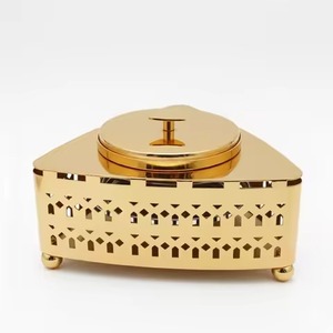 Bol à dattes en métal noir tendance avec couvercle en dôme, finition polie, pour servir sur la table de l'Aïd Ramadan, personnalisable en gros - Product Image 6