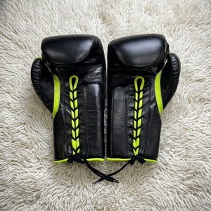 Gants de boxe professionnels en cuir véritable de qualité supérieure, best-sellers, Fly Super Lace noir et vert fluo, pour entraînement professionnel - Product Image 3
