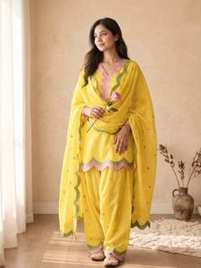 Conjunto de Salwar Kameez Largo Bordado para Mujer, con Patrón de Corazones, Kurta Pastel, Traje Palazzo con Chal para Fiestas - Product Image 5