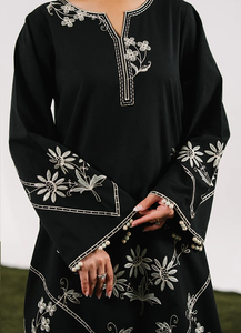 Women's Heavy 3-Piece Ethnic Shalwar Kameez Suit Lace Embroidery Eco-Friendly Breathable Light Weight Fully Customized <b>Party</b> - Product Image 3