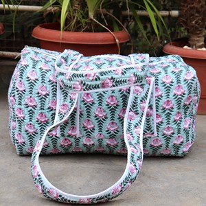 Bolsa de Lona Deportiva de Lujo Hecha a Mano con Estampado de Jungla, Gran Capacidad, Acolchada, con Cierre, para Fin de Semana, Casual, Ocasional - Product Image 5