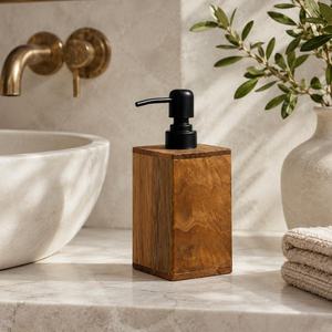 Distributeur de savon rectangulaire en bois, accessoire minimaliste pour comptoir de salle de bain, facile à nettoyer, par Curio Craft - Product Image 4