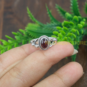 Natural <b>Garnet</b> Gemstone 925 Sterling <b>Silver</b> <b>Ring</b> Handmade Oval Cabochon <b>Garnet</b> <b>Ring</b> for Women Vintage Designer Red Stone Jewelry - Product Image 6