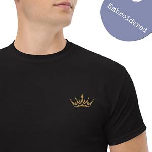 Nueva camiseta blanca bordada con corona para hombre – Camiseta de algodón premium con diseño minimalista real, top informal de manga corta para uso diario - Product Image 3