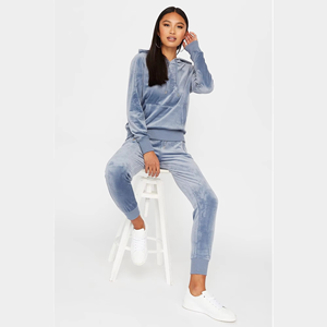Conjunto Deportivo de Terciopelo Negro para Mujer, Talla Grande, Manga Larga, Cuello Redondo, Ropa Casual de Invierno con Bolsillos Laterales y Cintura Elástica - Product Image 5