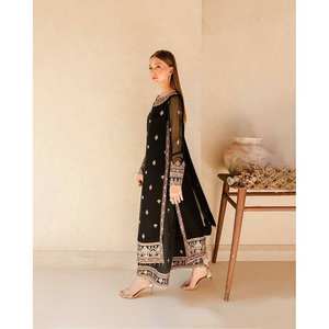 Hermoso Conjunto de Ropa India y Pakistaní, Elegante para Fiestas, Top, Pantalón y Dupatta - Product Image 4