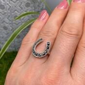 Bague fer à cheval minimaliste en argent sterling 925 massif avec diamant noir serti, faite à la main, pour femme, best-seller - Product Image 5