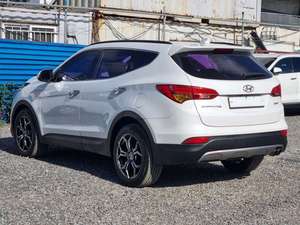 Hyundai Santa Fe DM 2015 2.0 Diésel Turbo SUV 2WD Blanco Usado, Transmisión Automática, Volante a la Izquierda, Auto de Segunda Mano, Auto Usado Coreano - Product Image 2