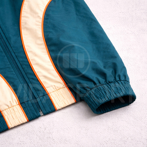 2026 Winter Printed Custom Windbreaker Solid Tracksuit Lightweight Breathable Waterproof Running Gym Training OEM Private Label - Product Image 5