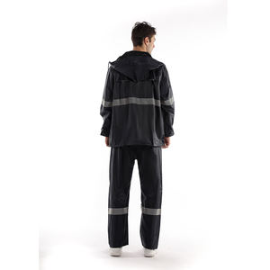 Traje Impermeable y Transpirable para Hombre, para Escalar, Ciclismo y Camping, Diseño Plegable de Poliéster Resistente para Motociclistas - Product Image 4