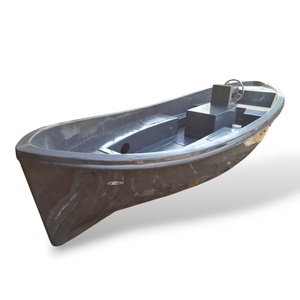 Bateau de plaisance classique de luxe de 7.50 mètres en polyester de haute qualité avec moteur intérieur. - Product Image 2