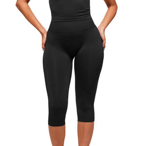 Leggings Capri taille haute pour femmes, noir uni, tricoté, extensible, en spandex et nylon, sportif, toutes saisons - Product Image 5