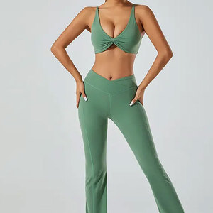Soutien-gorge de sport pour femme, couleur unie, sans couture, col en V profond, dos nageur, maintien moyen, pour yoga et fitness, respirant et séchage rapide - Product Image 2