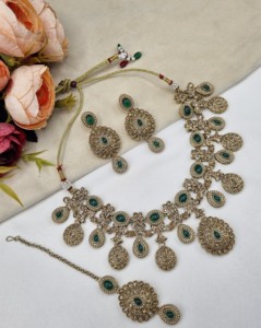 Ensemble de bijoux 3 pièces pour femmes, pierres précieuses ovales et en forme de poire, collection de bijoux de créateur, style ethnique, pour occasions spéciales. - Product Image 1