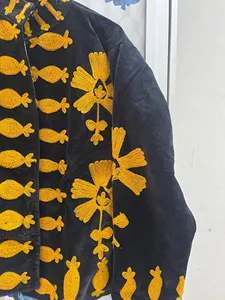 Chaqueta Étnica de Terciopelo Negro con Bordado Floral Suzani, Manga Larga, Cuello Alto, Estilo Bohemio Hecho a Mano, Ropa de Abrigo para Otoño - Product Image 4