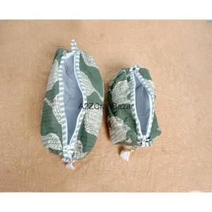 Pochette matelassée à poignée en coton 100% pur, faite à la main, écologique, durable, élégante, avec fermeture éclair, organiseur de cosmétiques, petite trousse de voyage - Product Image 6