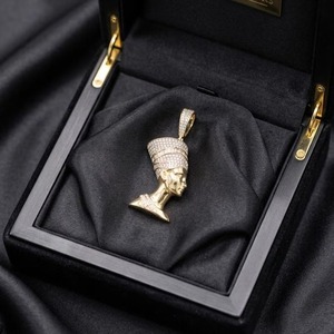 Collar con Colgante de Diamantes de Lujo en Plata, Certificado por IGI, de Proveedor Indio, para Regalo de Boda o Fiesta, Disponible para Suministro Mundial - Product Image 1