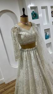 Conjunto de Lehenga Choli de Diseño con Lentejuelas, Bordado con Hilo Dori, Borde de Perlas, Estilo Bollywood, para Fiestas y Eventos - Product Image 6