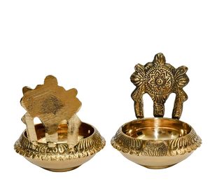 Laiton pur Shanku Chakra Kubera Diya Art déco suspendu Design 3 pouces pour Diwali et décorations de mariage - Product Image 4