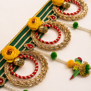 Guirnalda Decorativa Hecha a Mano para Puerta, con Anillos Dorados, Flores y Lazos, para Decoración Festiva de Diwali, Bodas y Entrada del Hogar - Product Image 6