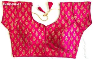 Proveedor de blusas acolchadas de manga corta, listas para usar, con trabajo Zari en toda la prenda y diseño Paisley Butti, de seda Banarasi de primera calidad, procedentes de la India. - Product Image 6