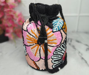 Sac de soirée élégant en perles de haute qualité avec pompons, fermeture épaule, forme Potli, pour fête, capacité 1L - Product Image 1