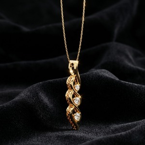 สร้อยคอจี้เพชรทรงหยดน้ำแบบเกลียว 3 เม็ด ทำจากทองคำแท้ 18K ประดับเพชรเลี้ยงในห้องปฏิบัติการ สำหรับผู้หญิง - Product Image 3