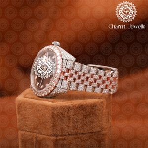 นาฬิกาข้อมือผู้ชาย Charm ขนาด 40 มม. ระบบจักรกล สแตนเลสสตีล หน้าปัดอนาล็อก ประดับเพชร พร้อมปุ่มกดแบบซ่อน ดีไซน์ทันสมัย - Product Image 2