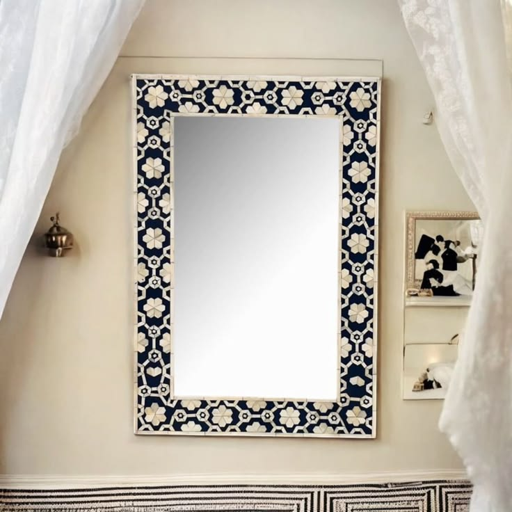 เช่นเดียวกับภาพ