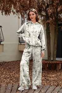 Ensemble de survêtement décontracté pour femmes avec imprimé feuille d'érable, sweat à capuche et pantalon de jogging, fournisseur en gros - Product Image 2