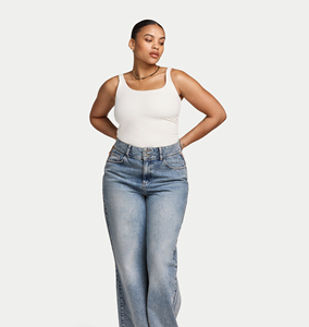 Camisetas sin Mangas de Alta Calidad Personalizadas en Blanco y Negro, sin Costuras, Talla Grande, con Estampado por Sublimación para Mujer - Product Image 6