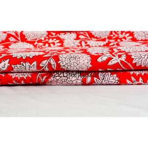 Tissu en coton 100% tissé, imprimé au bloc, écologique, respirant, séchage rapide, léger, style croisé, pour vêtements, du Rajasthan - Product Image 1