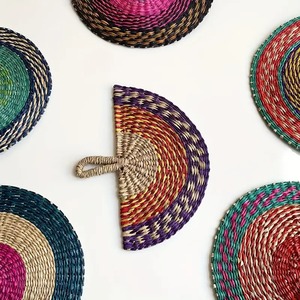 Éventail mural tressé en jonc de mer naturel, style bohème, multicolore, pour décoration de salon, fabriqué au Vietnam, prix de gros abordable - Product Image 3